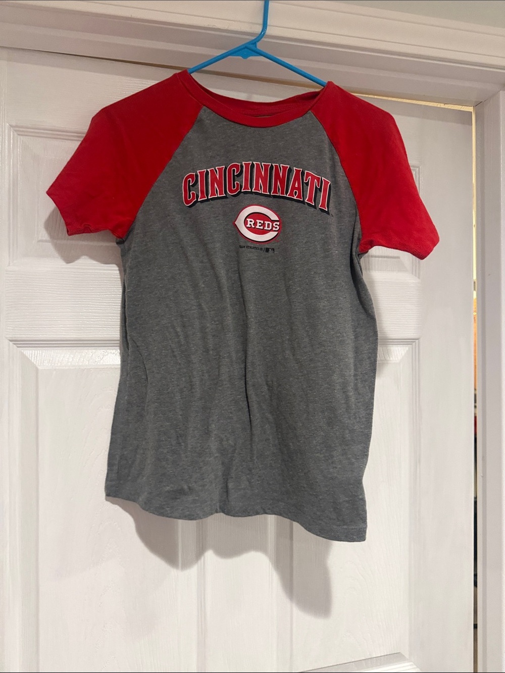 Genuine Merchandise Cincinnati Reds Kids Raglan Tee - Gray & Red